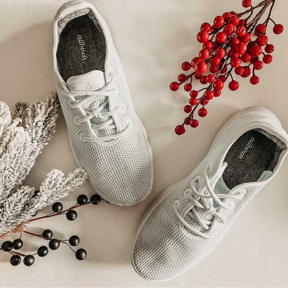 Allbirds Dreamy Green (Cream Hush Sole) Tree Runners. Size 10